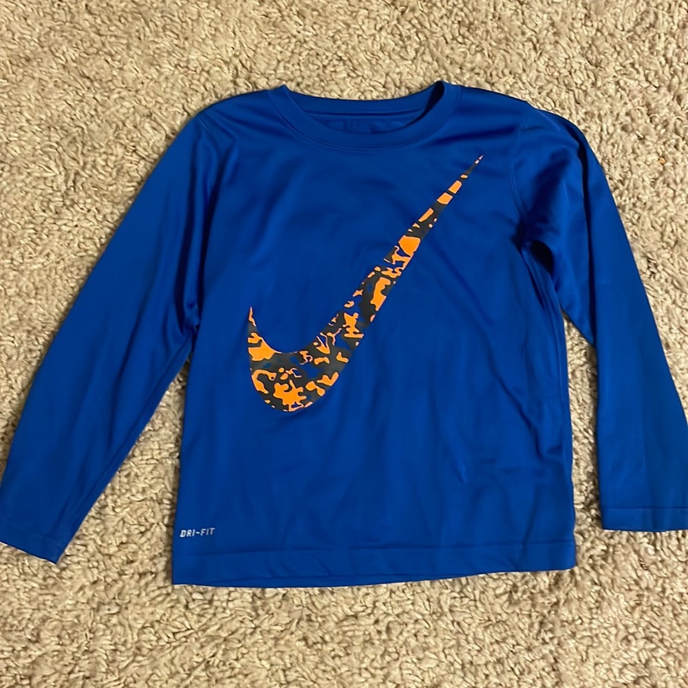 Boys Nike Dri-Fit long sleeve shirt